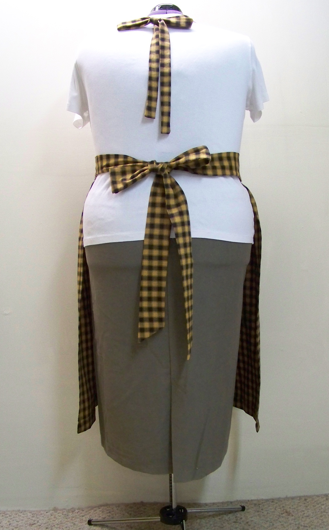 Plus Size Black Check Bib Apron with ties in back The Apron Gazette