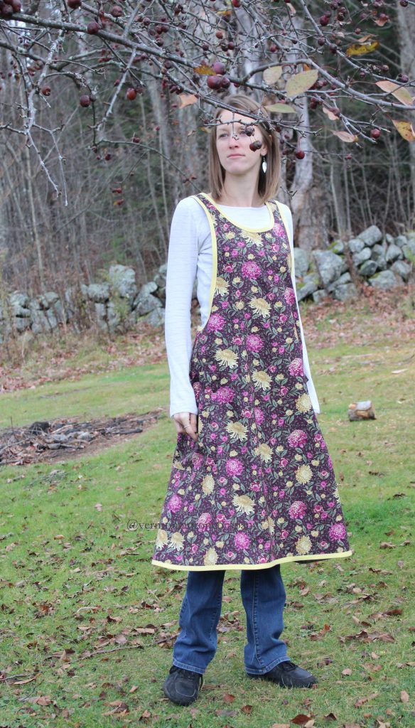 reg-no-tie-feedsack-in-mums-by-the-vermont-apron-company-5