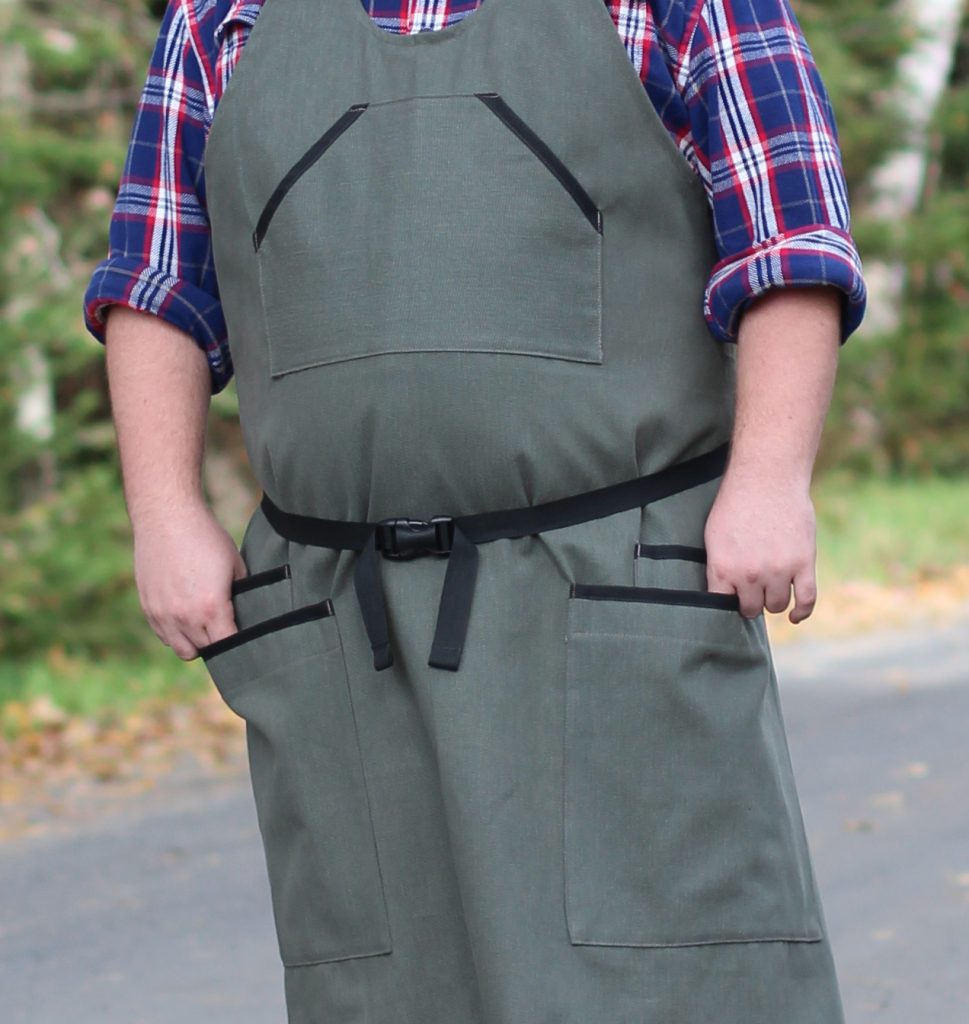 Details on this apron make it a great everyday work apron