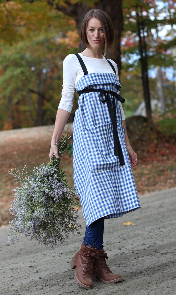 The Wrap Apron in Small Size - Front View